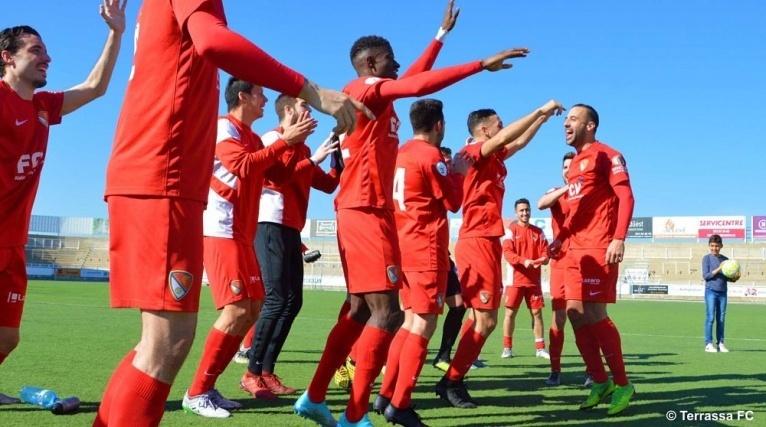 El Terrassa FC goleja a domicili la UE Figueres (0-3) i encadena set partits seguits sense perdre