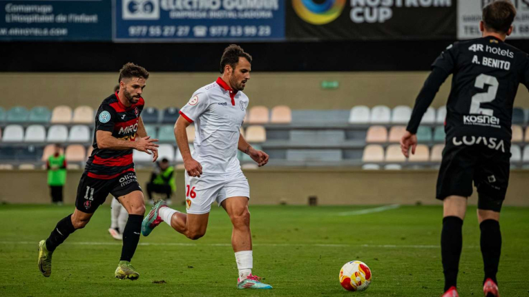 Derrota (3-0) del Terrassa FC a l&#039;Estadi Municipal de Reus per posar fi a la ratxa de sis partits consecutius puntuant