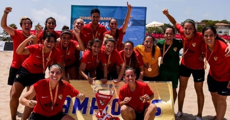 El Terrassa FC guanya el Campionat de Catalunya Sènior Femení de futbol platja