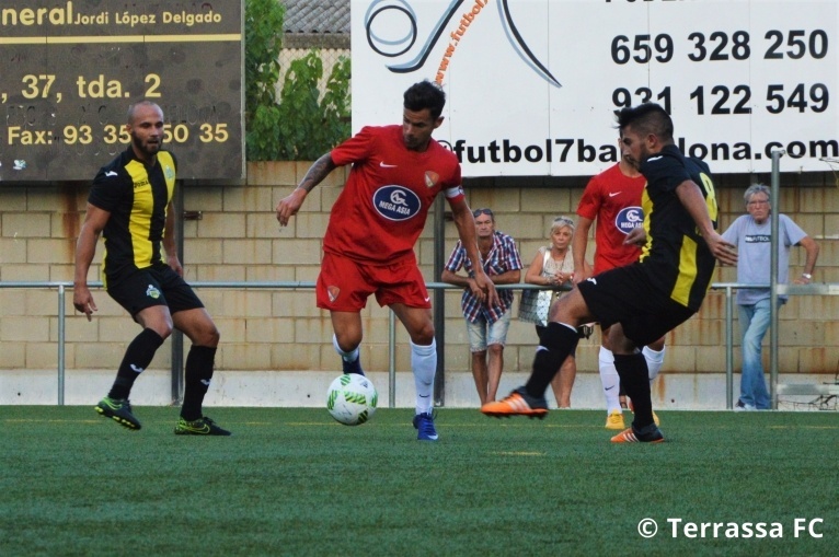 El Terrassa FC suma un punt al camp de la Montañesa (2-2)