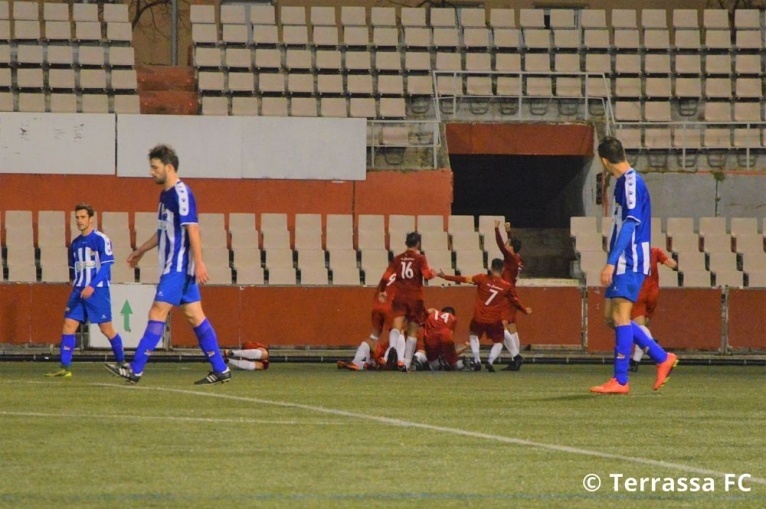 El Terrassa FC guanya (2-1) el Figueres i suma la setena victòria a l’Olímpic