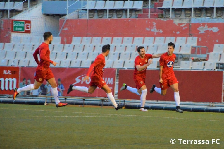 El Terrassa FC goleja 3-0 l’Europa i ja té la zona de promoció a dos punts