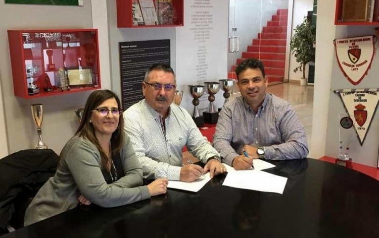 RVS Maquinaria 2012, sponsor oficial del primer equip femení del Terrassa FC