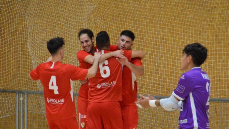 Terrassa FC-Lloret: primera visita dels gironins a Terrassa