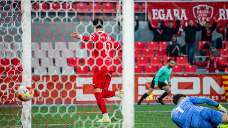 Vict&ograve;ria (2-0) i porteria a zero en el primer partit de l'any d'un excel&middot;lent Terrassa FC davant el Valencia Mestalla a l'Estadi Ol&iacute;mpic de Terrassa