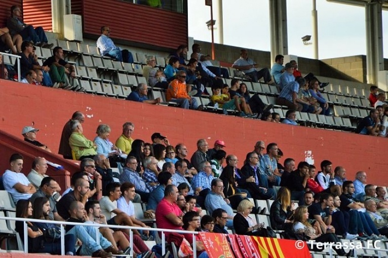 Les oficines del club amplien el seu horari