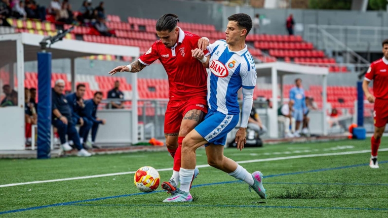 Derrota (1-4) del Terrassa FC davant el RCD Espanyol B a l&#039;Estadi Olímpic de Terrassa