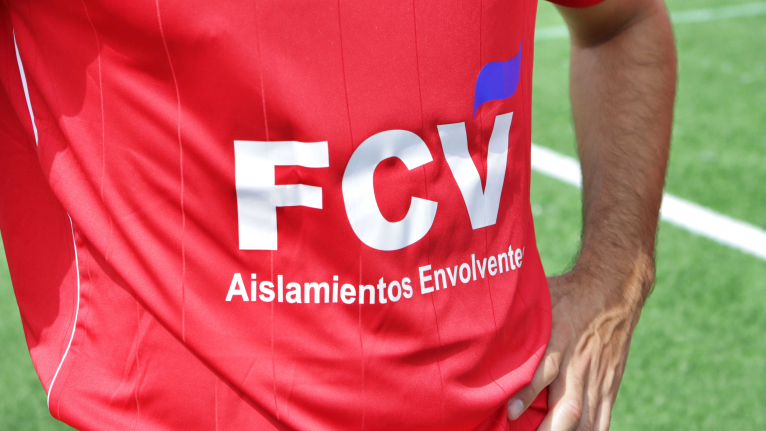 FCV Aislamientos Envolventes, una temporada més com a patrocinador principal de la samarreta del Terrassa FC