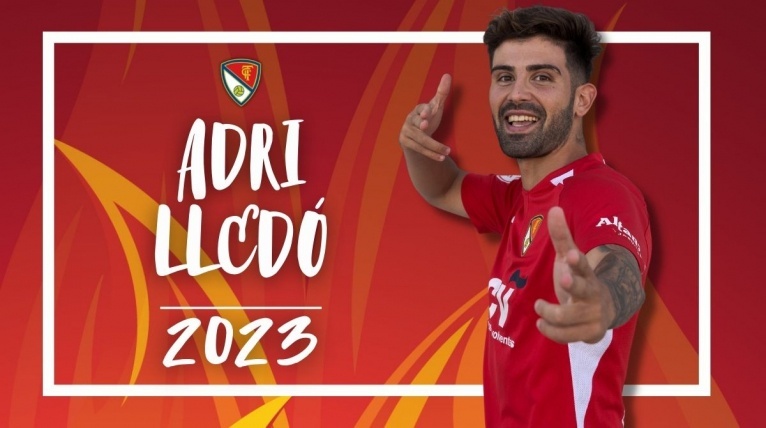 Adri Lledó es converteix en la cinquena renovació del Terrassa FC 22/23