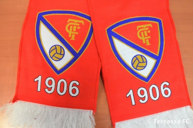 El club posa a la venda la bufanda del Terrassa FC per només 10€