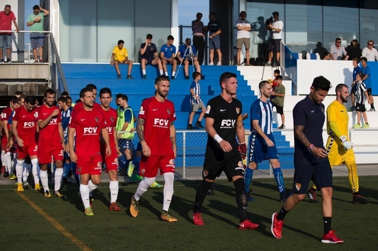 San Cristóbal-Terrassa FC: futbol apassionat a Ca n&#039;Anglada!