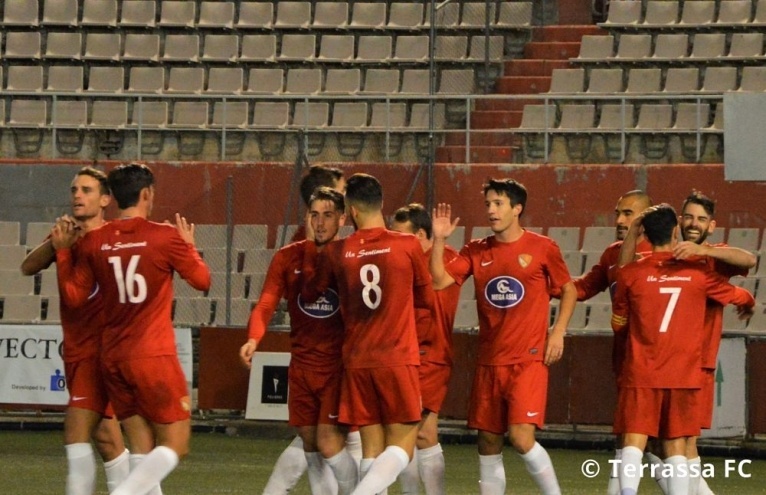 El Terrassa FC venç (2-0) el Júpiter i té la zona d’ascens a només tres punts