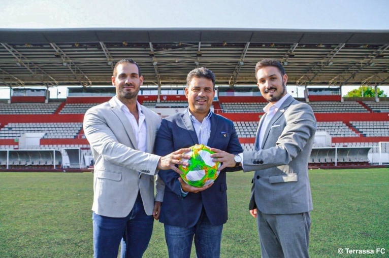 Terrassa FC i Innova Habitatges renoven l’acord de patrocini