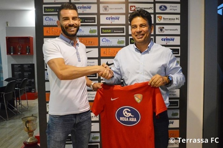 Raúl Torres de Segona B fitxa pel Terrassa FC