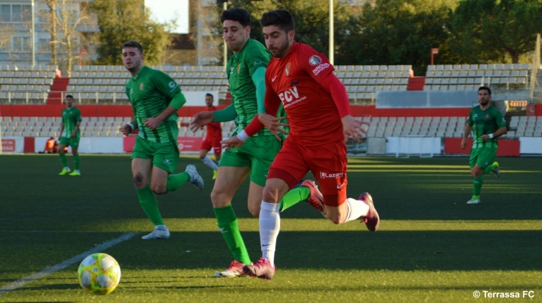 Terrassa FC-Cerdanyola FC: xoc de trens