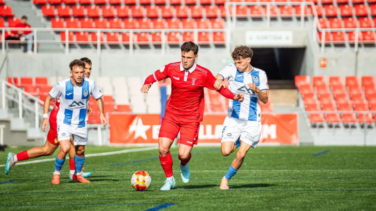 Vict&ograve;ria contundent (3-1) del Terrassa FC davant l'Atl&eacute;tico Baleares per a picar a la porta de la zona de 'play-off'