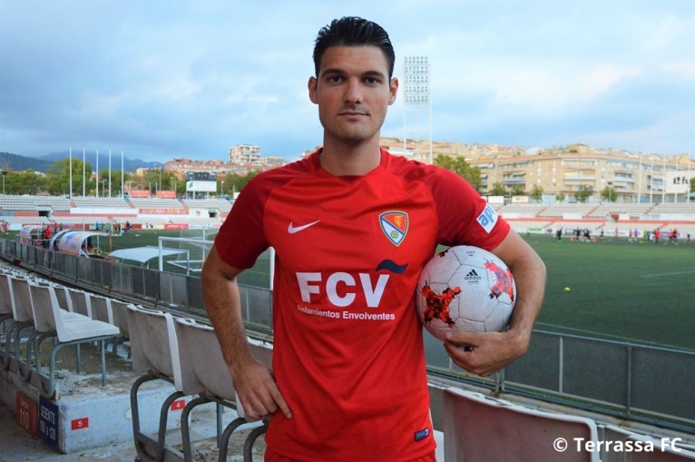 El davanter Xavi Civil fitxa pel Terrassa FC