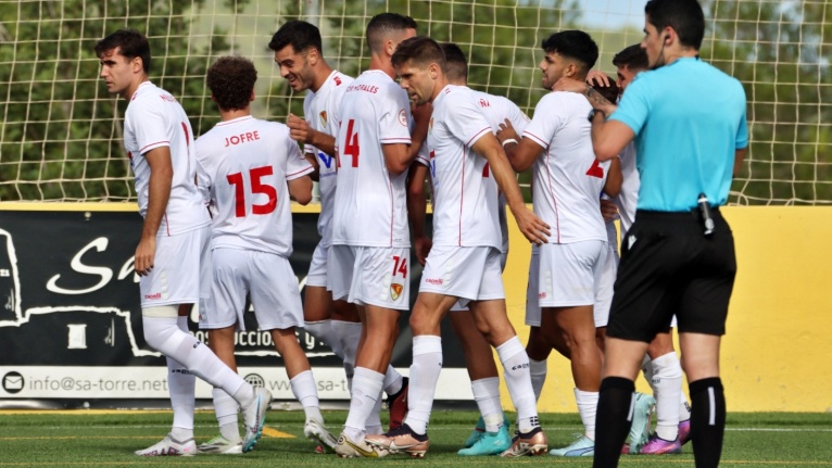 Vict&ograve;ria del Terrassa FC (1-3) contra la Penya Independent a Eivissa